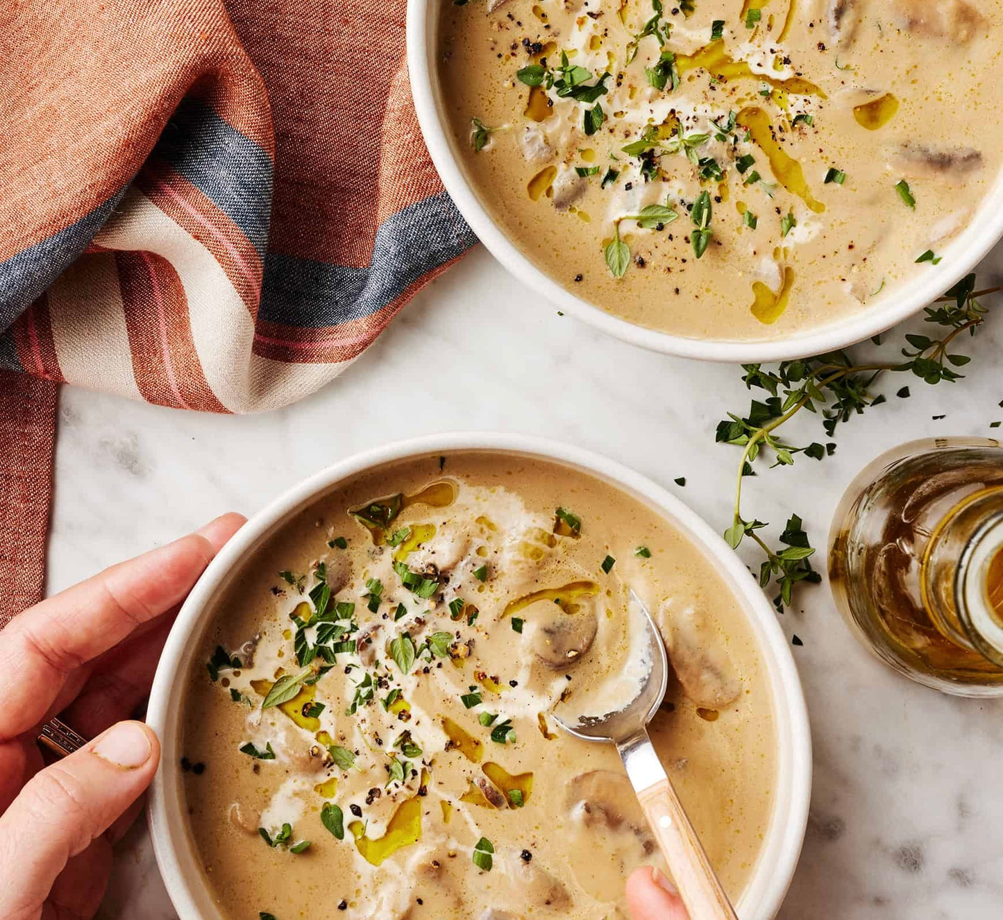 Soupe crémeuse champignons vin blanc fines herbes